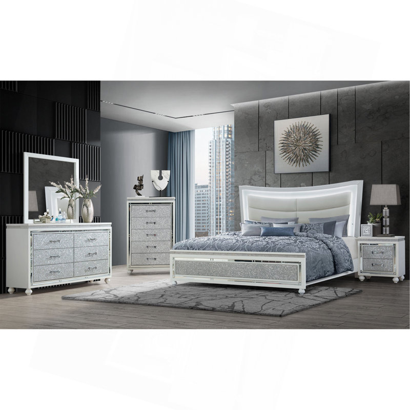 Versatile And Durable White Mirror For Stylish Interiors