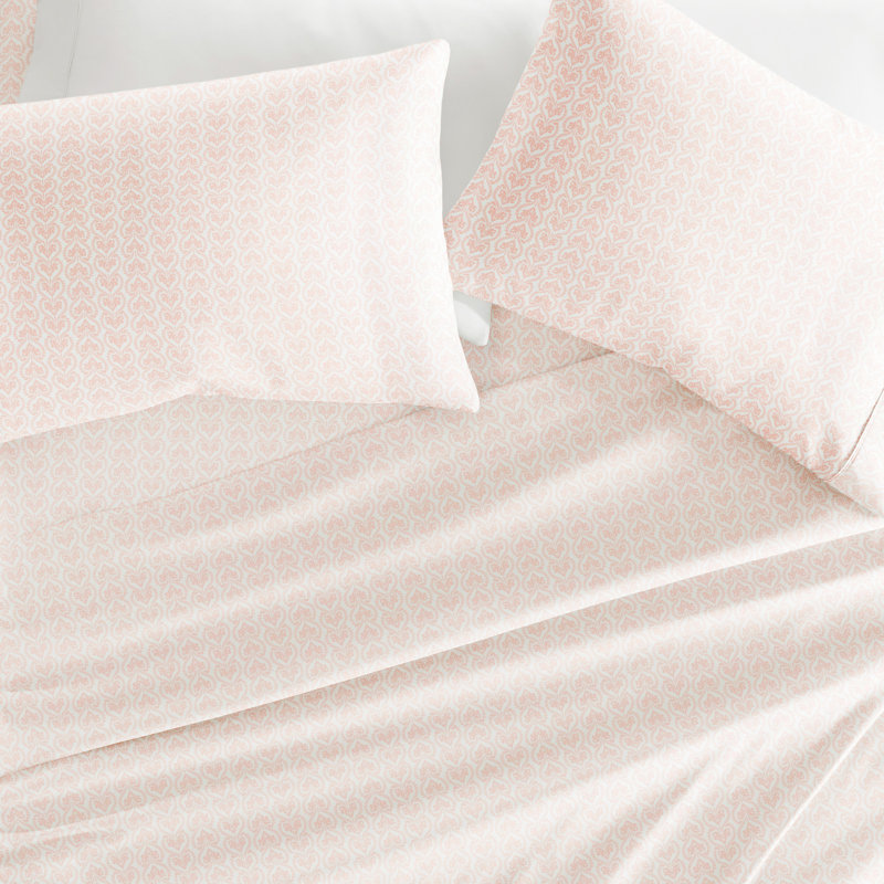Kanagy Classic in Pink Microfiber Pattern Sheet Set, Full Sheet Set + 1 Fitted Sheet + 2 Pillowcases
