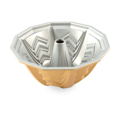Nordic Ware Marquee Bundt Pan
