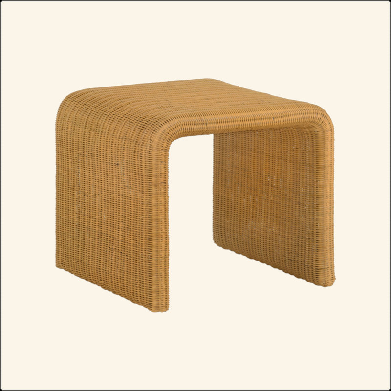 Table de bout carrée en rotin tissé