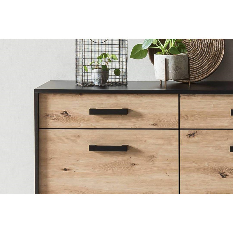 Lilbourn 186cm Sideboard