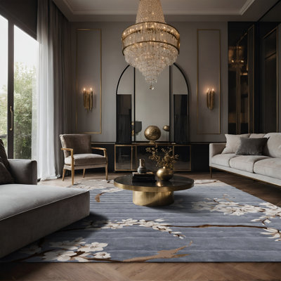 Tapis gris soyeux et moelleux