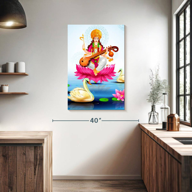 Adella Saraswati, H 39 po x l 26 po