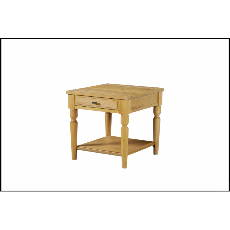 Table de bout élégante avec placages en hickory durable et finition cajou, parfaite pour les intérieurs modernes et traditionnels.