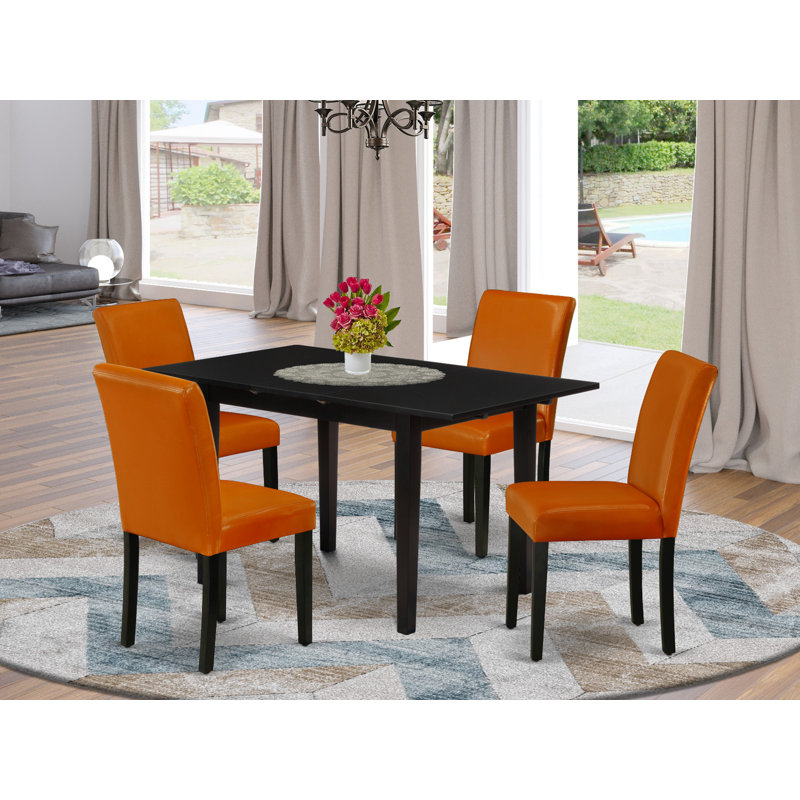 Ensemble de table de salle à manger 5 pièces comprenant une table de salle à manger rectangulaire avec feuille papillon et 4 chaises Parson en simili cuir
