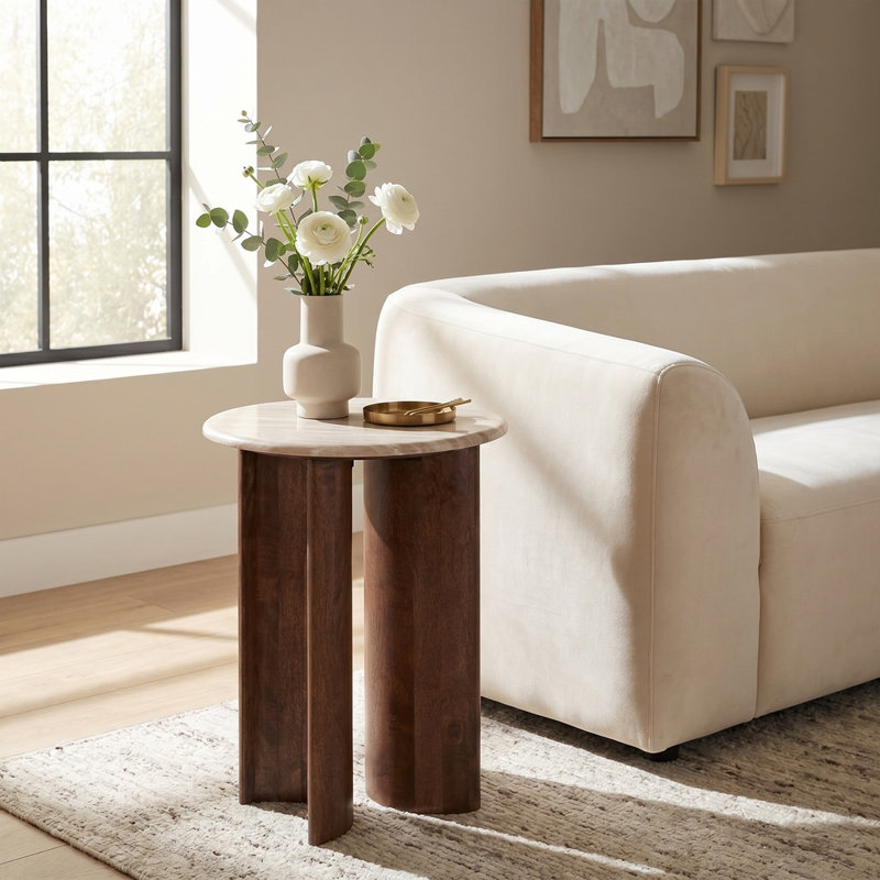 Table d'appoint beige