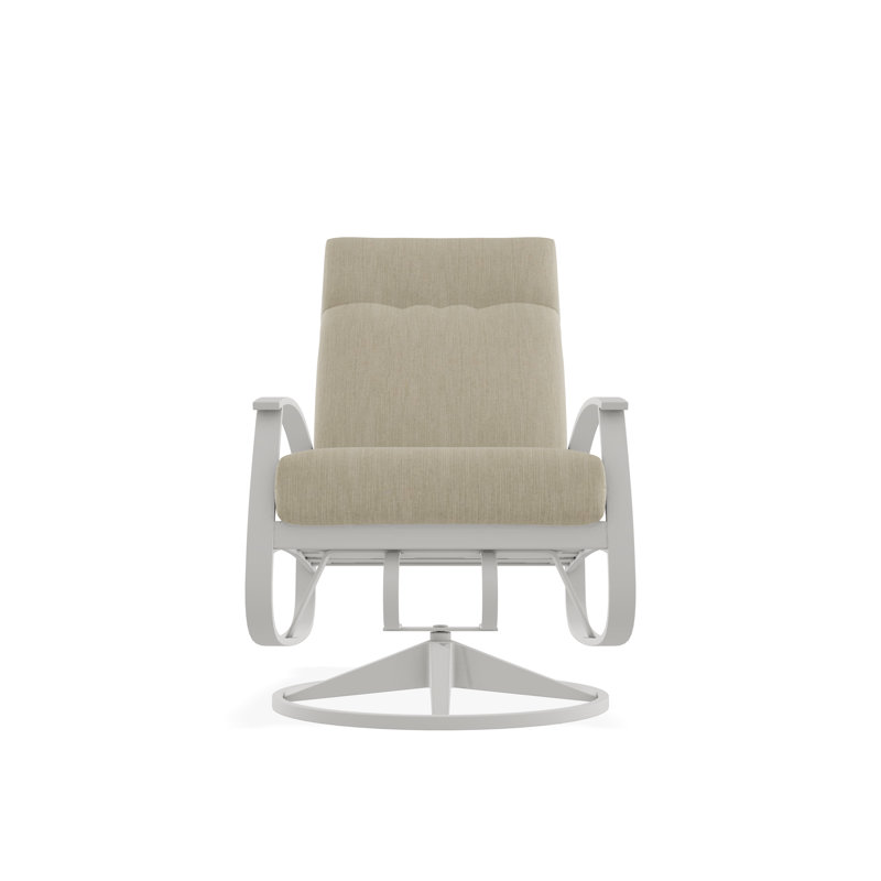Belle Isle Outdoor Lounge Chair, Huskie, Beachwood