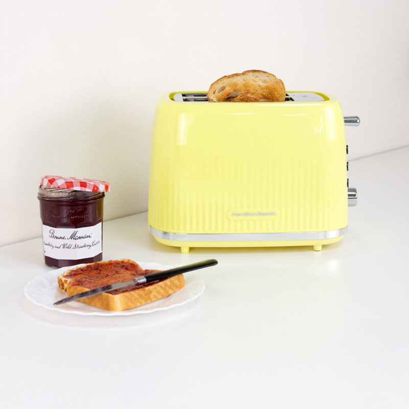 Hamilton Beach Miami 1.7L Kettle and 2 Slice Toaster Set, Yellow