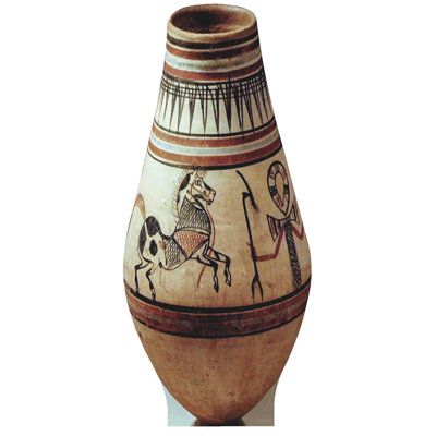Vase de poterie égyptien antique en carton