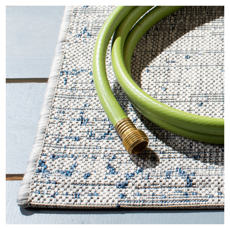 Rolla Performance Geometric Indoor/Outdoor Area Rug, Round 6'7"
