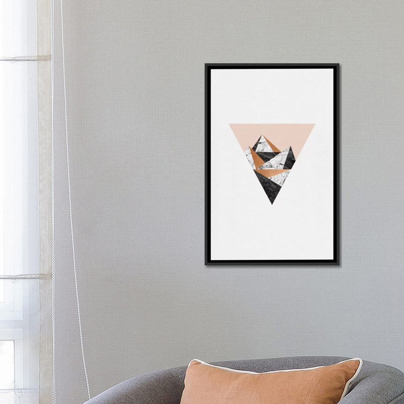 «Geo Landscape Triangle», impression sur toile, H 26 po x l 18 po x P 1,5 po, Toile avec cadre noir, Pas de tapis
