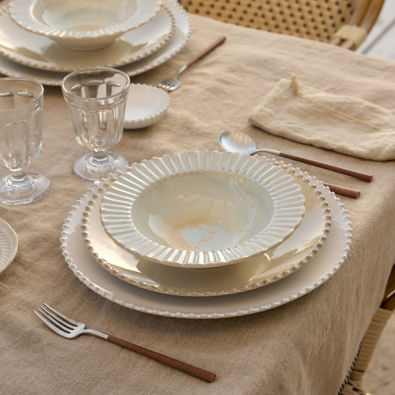 Cristal 17,63 oz. Assiette à pâtes en grès faite à la main, Beige