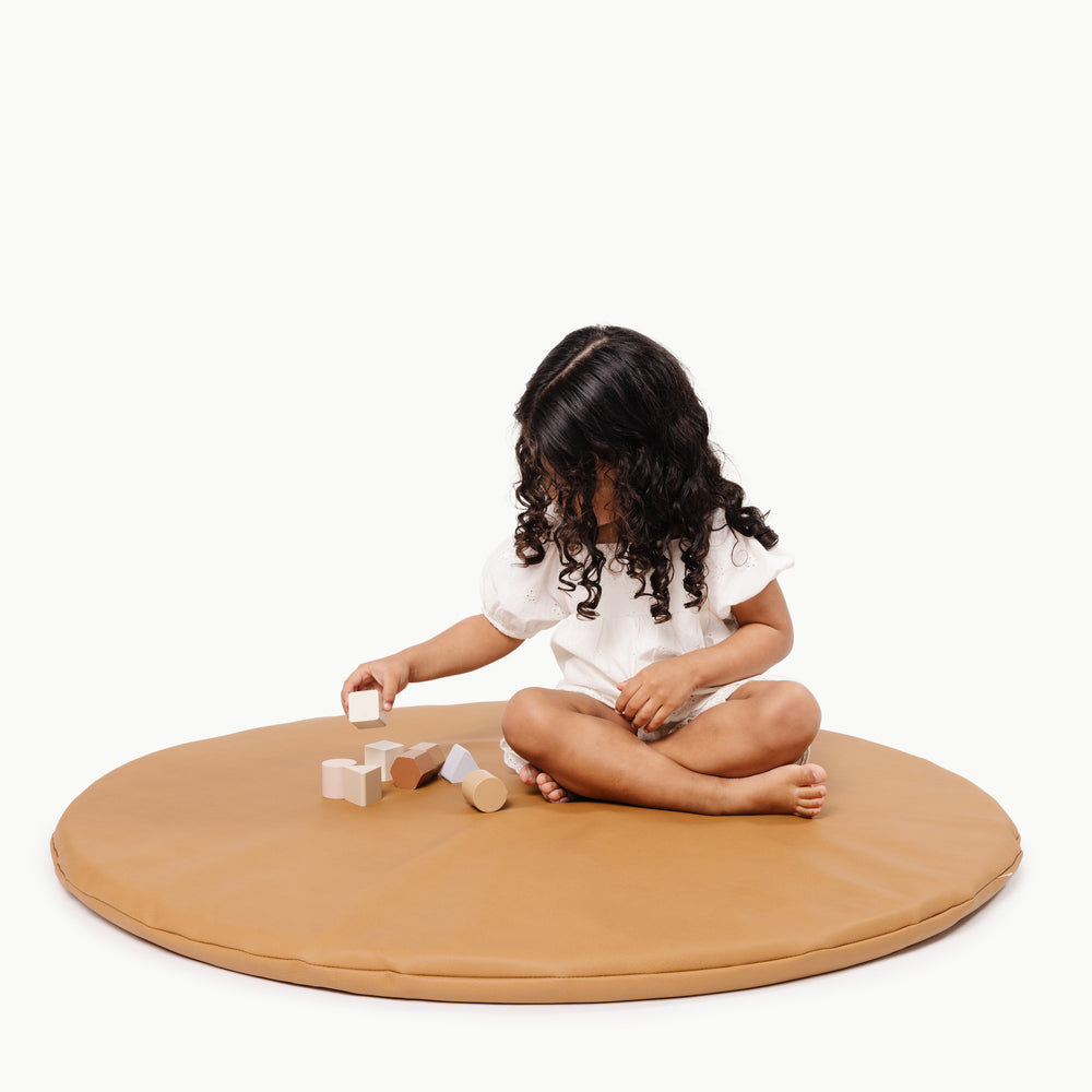 40'' L Leather Playmat, Camel