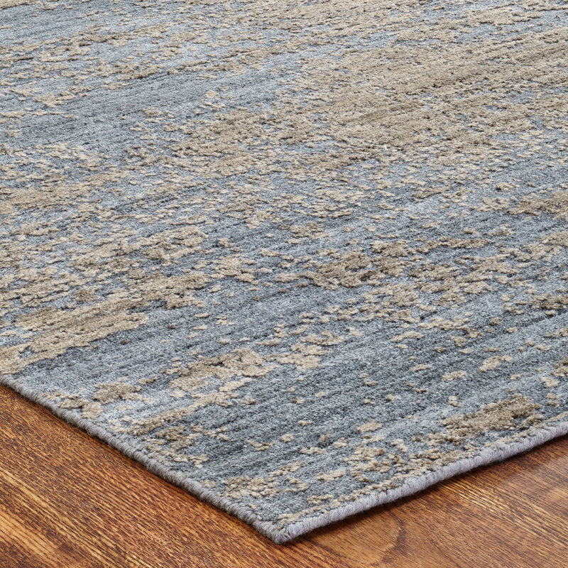 Tapis abstrait rayé bleu et beige fabriqué à la main Gaven, 5 pi 9 po x 8 pi 9 po