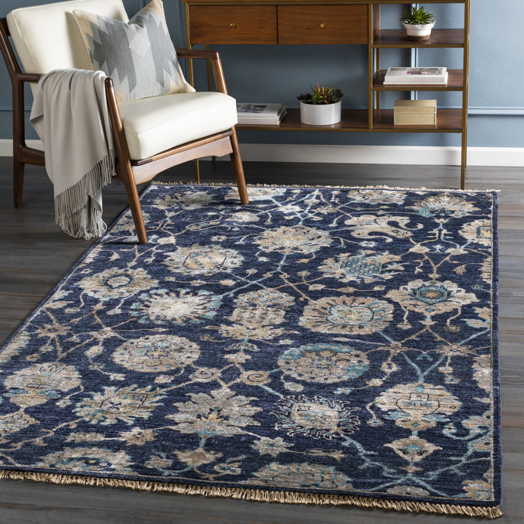 Flyn Viscose Floral Indoor Rug