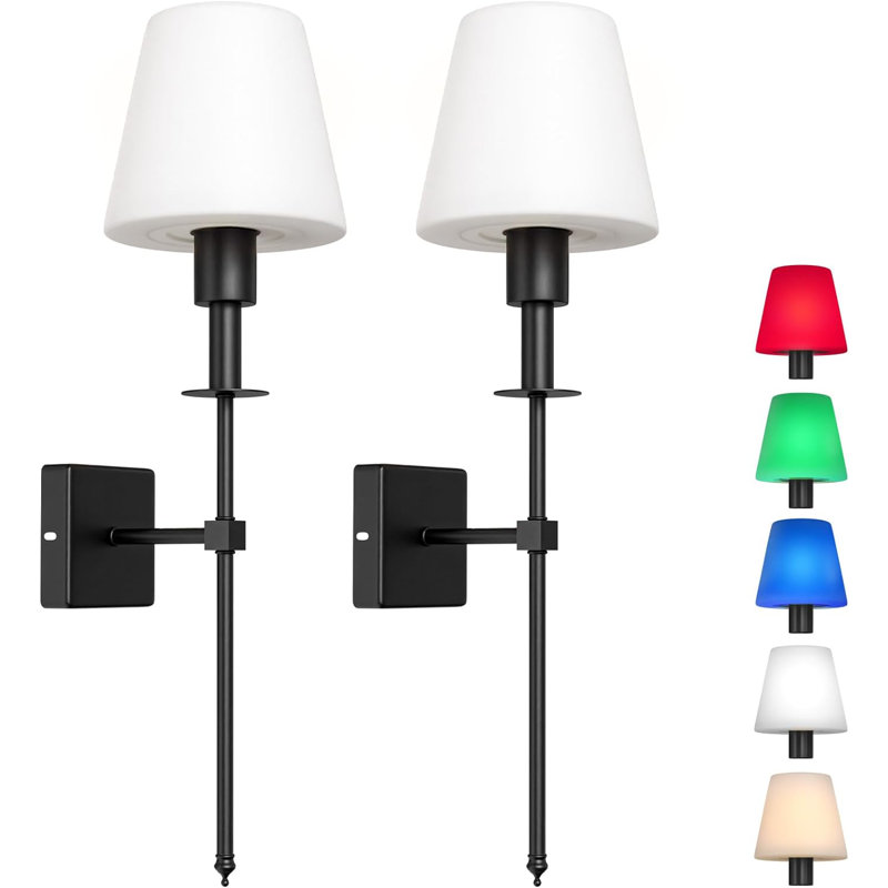 Harilla Armed Sconce, Matte Black