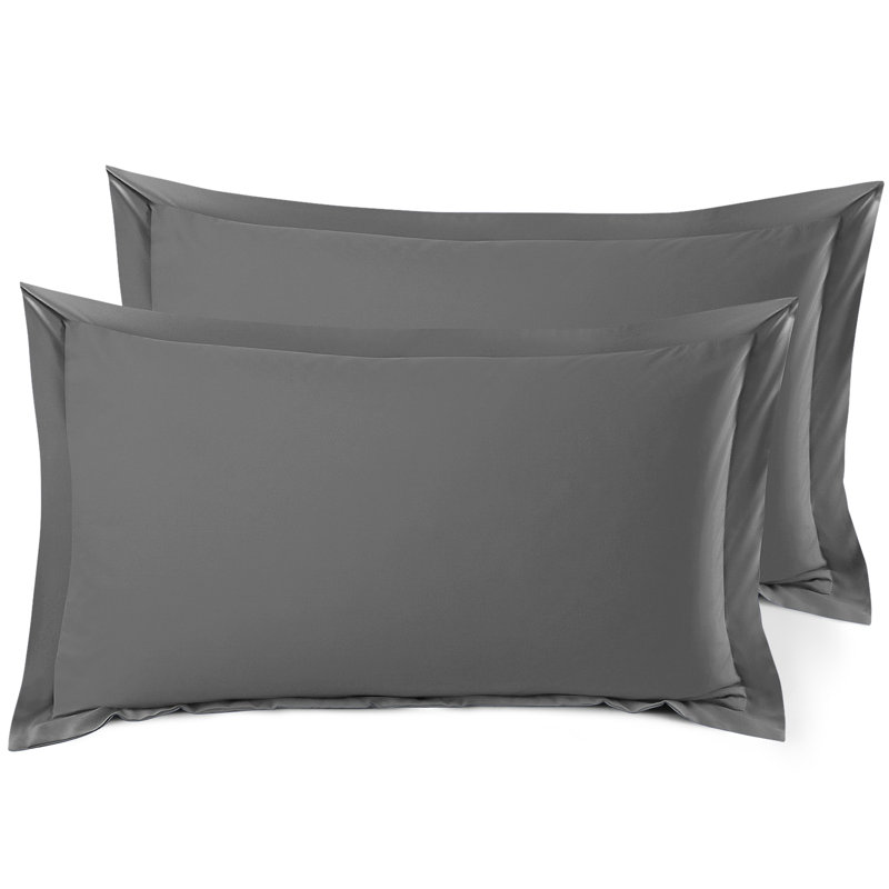 Taie décorative 100% polyester , Gris charbon, 20 po x 26 po