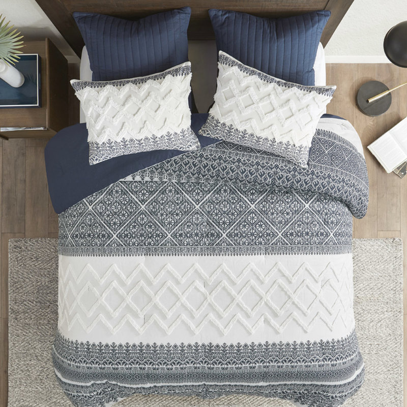 Très grand / très grand édredon en coton. Chenille touffetée. Motif bleu marine. . 2 taies décoratives. Lavable à la machine. Rembourrage de literie confortable. Assorti charmant