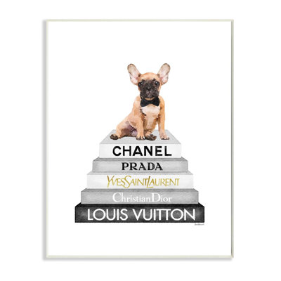 «Relaxed Puppy Resting On Chic Women's Fashion» par Amanda Greenwood, reproduction d'art graphique sur bois