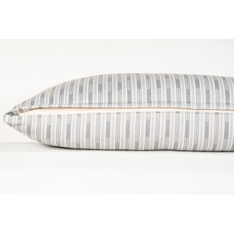 Coussin Bennett, Polyester, Bleu, Rectangle H 14 po x l 26 po