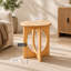 Table d'appoint ronde en pin naturel avec piètement croisé moderne