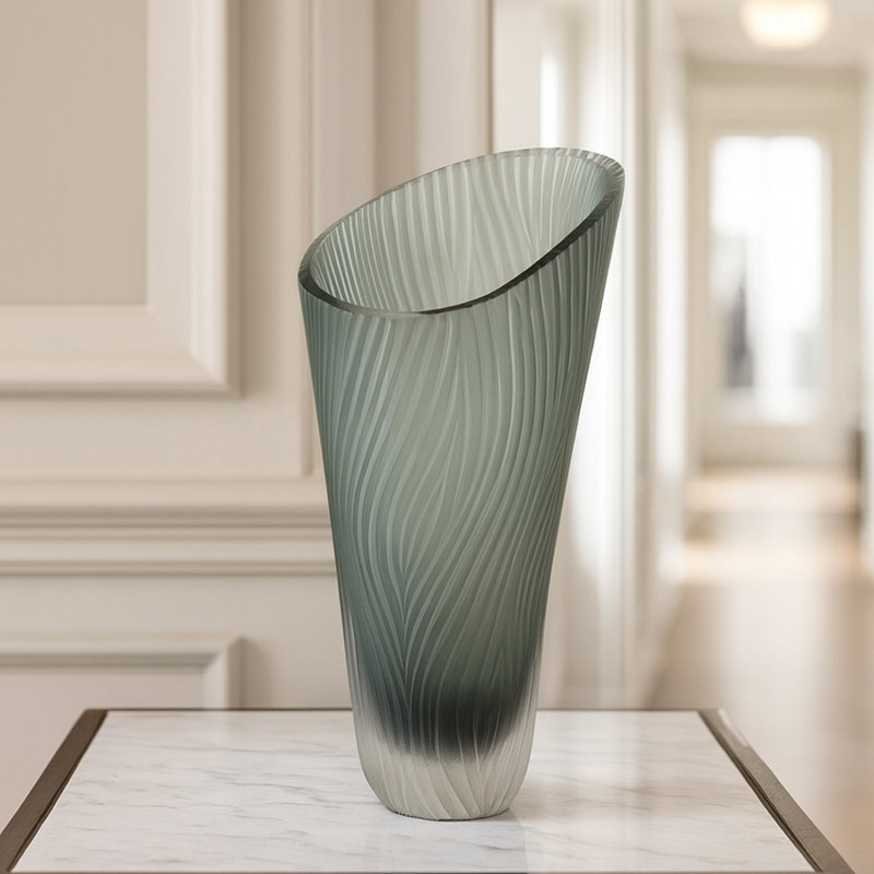 Hadeya Handmade Glass Table Vase