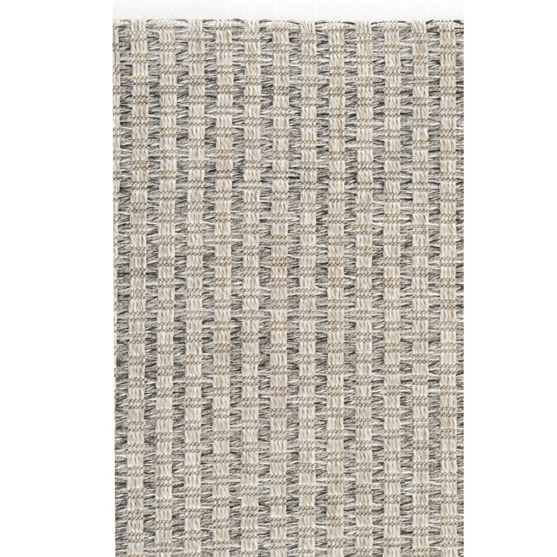 Rhyley Solid Colour Machine Made Indoor / Outdoor Area Rug, Rectangle 5'3" x 9'10"