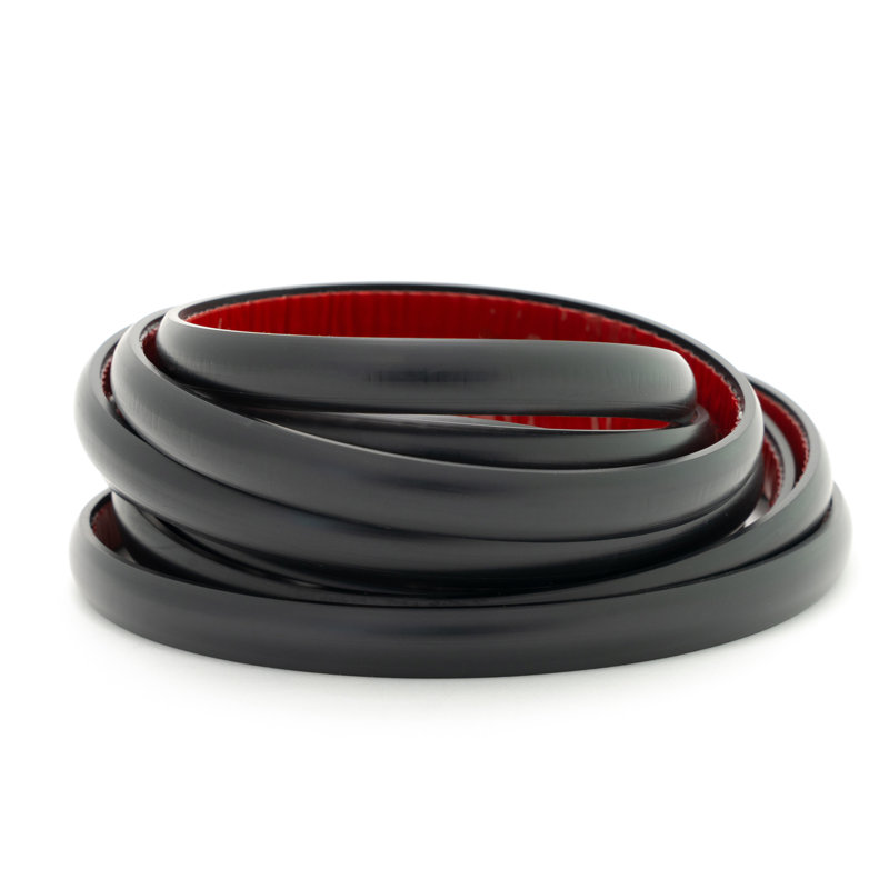 Garniture demi-ronde à peler et coller Décor Wow - Moulure auto-adhésive flexible noire 13,1 pi - Bordure durable résistante à l'eau et à la chaleur pour les coins, les plinthes et le dosseret