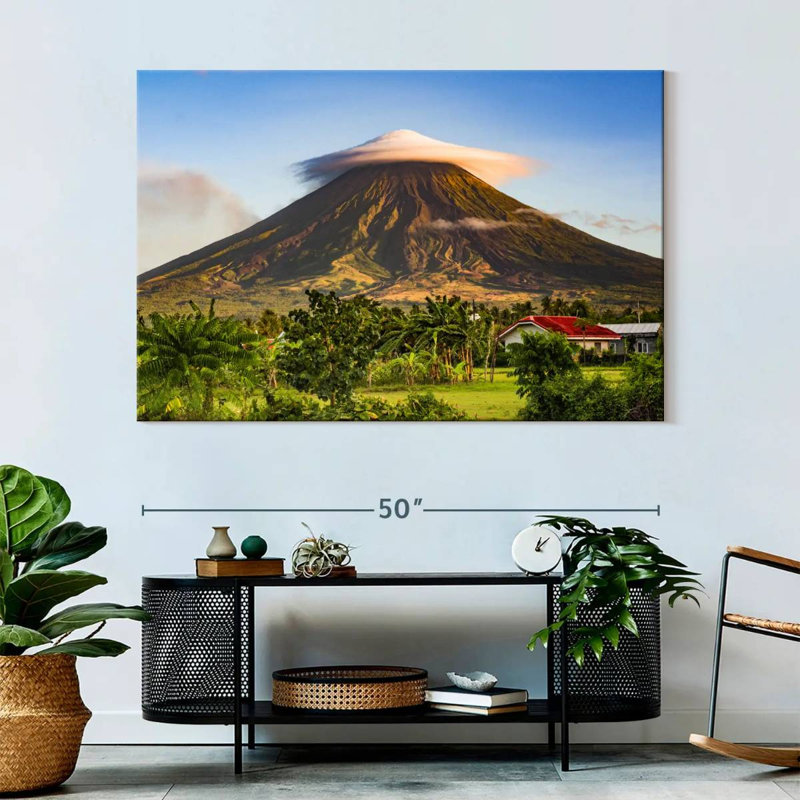 Alvord célèbre volcan Mayon, H 34 po x l 51 po