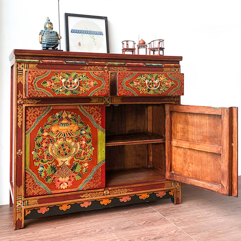Armoire de rangement rustique en bois peint avec un design unique