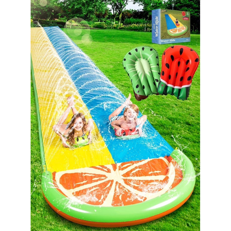 Glissades d'eau de 22,5 pi avec 2 planches, 2 couloirs de course coulissants et arroseurs, jouet d'été pour la pelouse, fruits