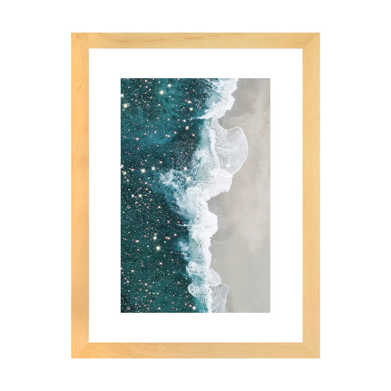 Plage de paillettes aériennes-impression d’art graphique, Blanc, Toile avec cadre en bois beige, H 32 po x l 24 po x P 1 po