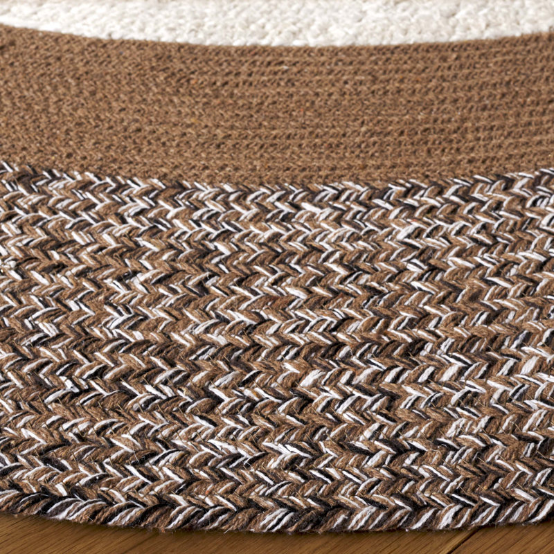 Braided 758 Area Rug In Brown / Beige, Round 5'