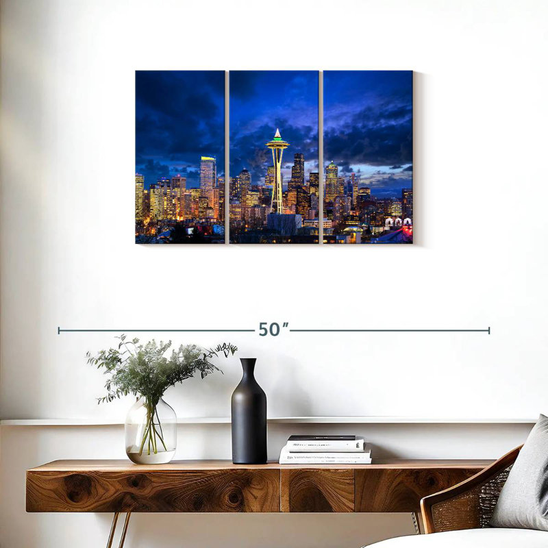 Sireci Space Needle Standout, 20" H x 33" W