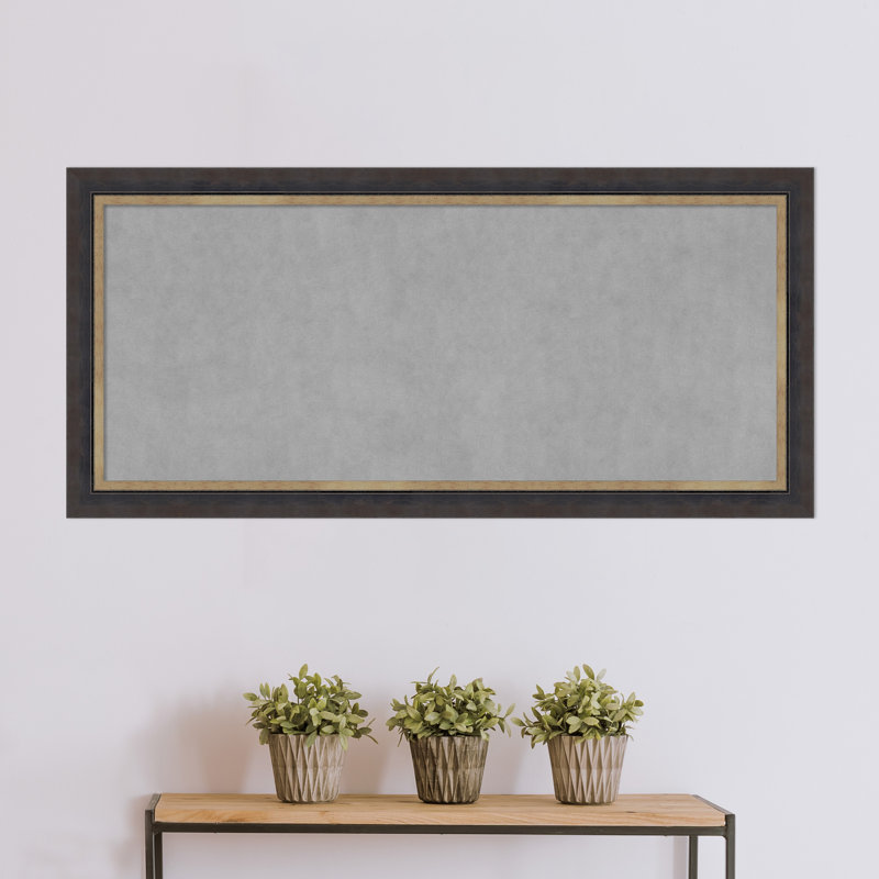 Tableau magnétique encadré brun clair martelé martelé, H 25 po x l 53 po