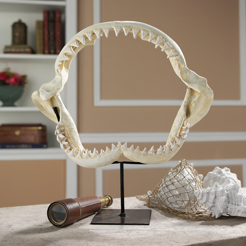 Sculpture Shark's Jagged Jaws