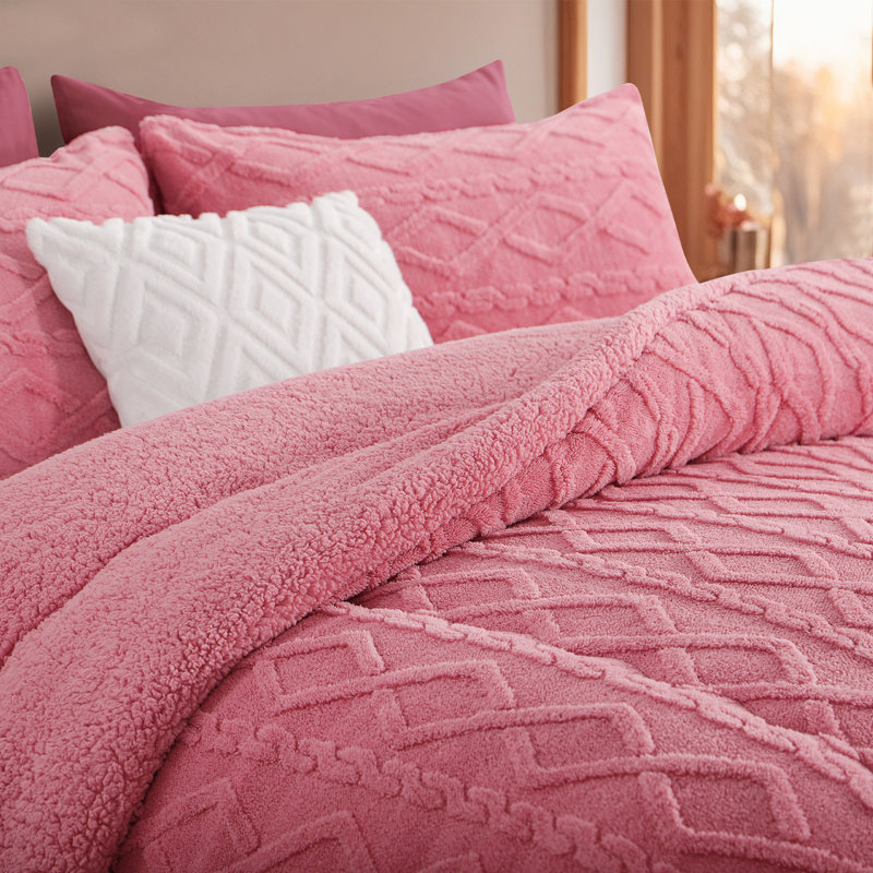 Sherpa Fleece Comforter, Reversible Flannel Blanket, 3D Jacquard Design, Pink, Twin Comforter