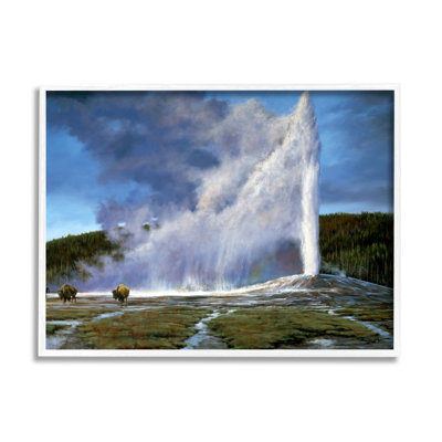 «Old Faithful Geyser Landscape» encadré sur bois par Paco Young, photographie