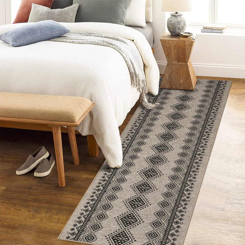 Kievan Washable Moroccan Indoor Rug, Runner 2' x 6'