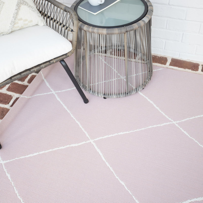 Wrought Studio Ammons Handmade Flatweave Pink Indoor/Outdoor Rug ...