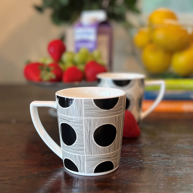 2 Piece Black Dots and Lines Mugs