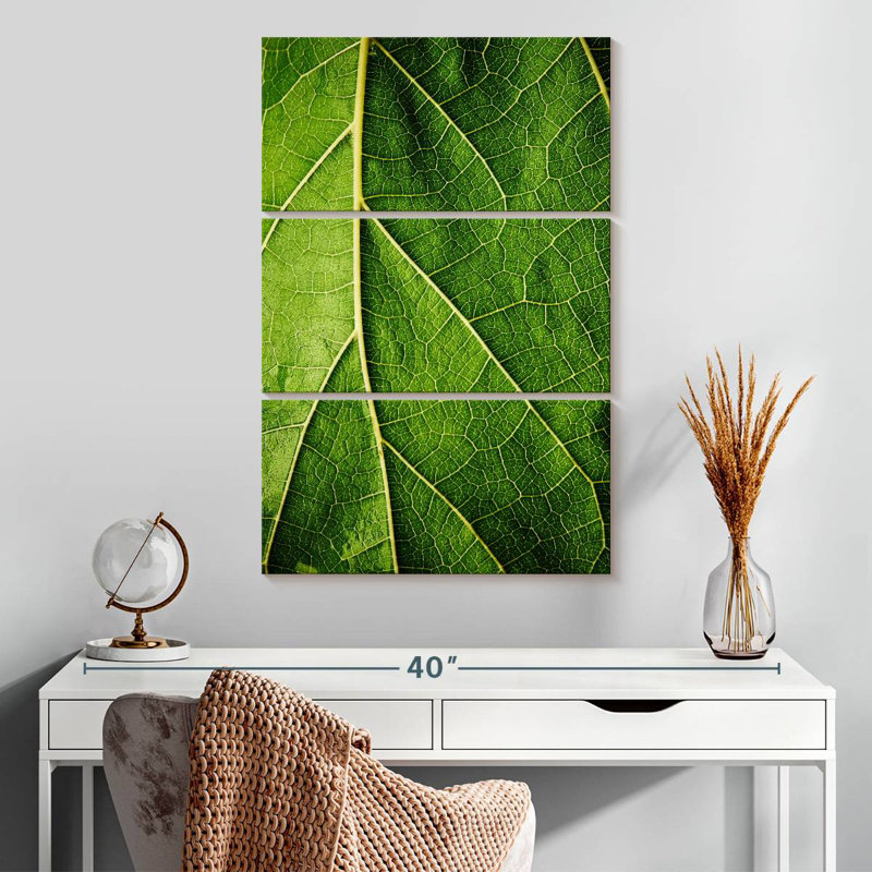 Harnek Green Leaf Details, 32" H x 20" W