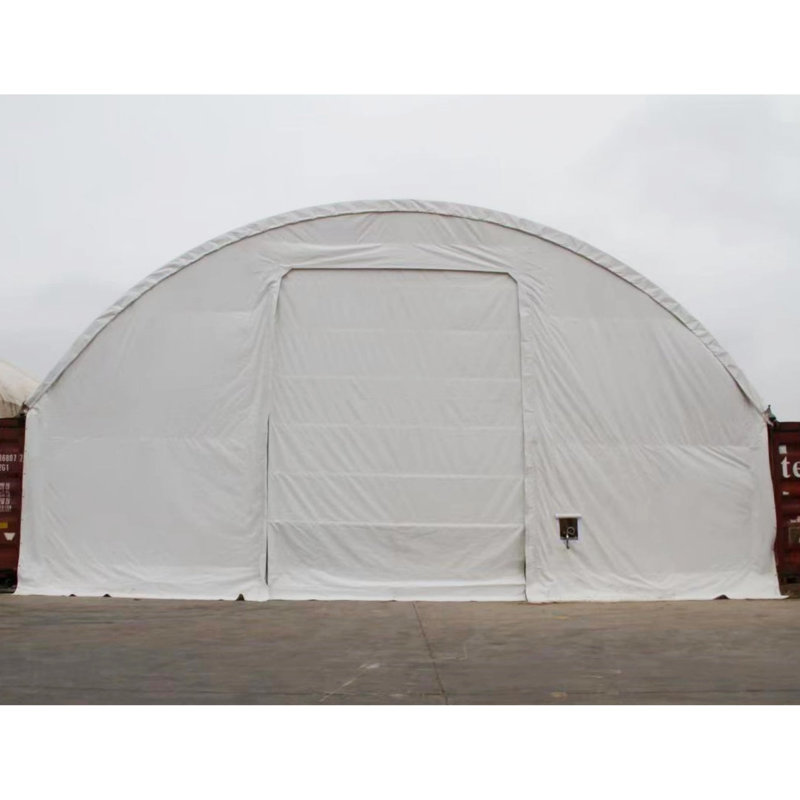 Façade avec porte à treuil pour abri de conteneur maritime 40'x40'x11'