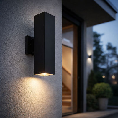 Carmesa Aluminum LED Wall Light