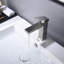 Robinet de lavabo de salle de bain à poignée simple en acier inoxydable