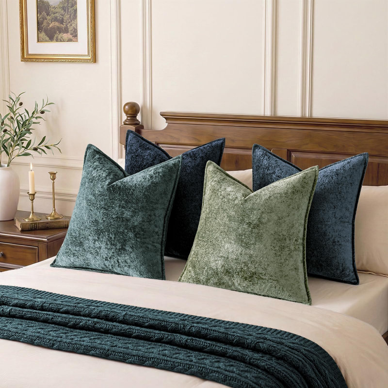 Ensemble de 4 housses de coussin décoratives 45 x 45 cm, en velours doux avec motif de fleur glacée 3D, style moderne et texturé, pour canapé et fauteuil, motif paon noir.