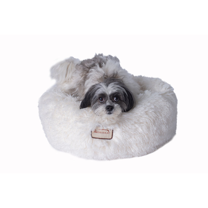 Medium Off-White Ultra Plush Faux Fur Pet Bed