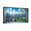 Vue de paysage urbain à travers un cadre de fenêtre Z25122516161219503-1505920940