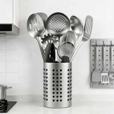 Ensemble d'ustensiles de cuisine de 15 pièces en acier inoxydable avec support - Ensemble d'ustensiles de cuisine non toxiques comprenant la spatule, le tournevis, la louche, le fouet, les pinces, le lave-vaisselle et les ustensiles résistants à la chaleur