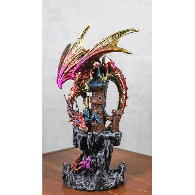 Figurine Sentinel Dragon on Rocky Mountain